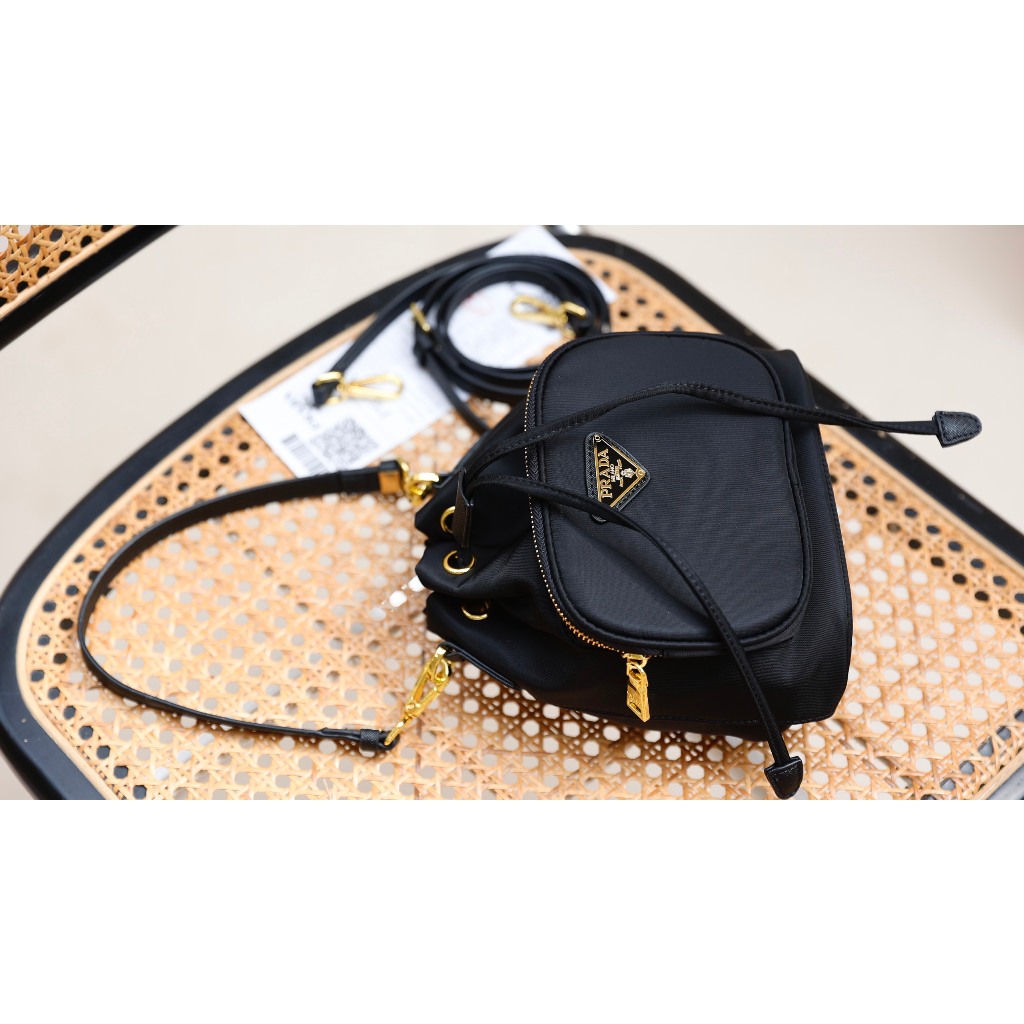 TÚI PRADA BUCKET SZ18