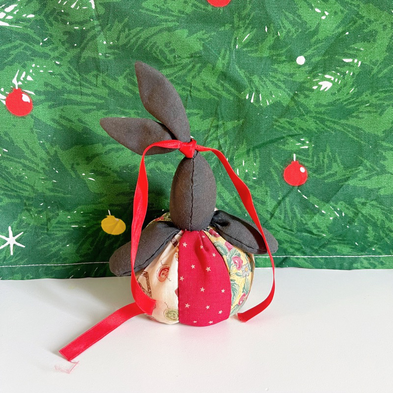 Thỏ nhồi bông decor noel