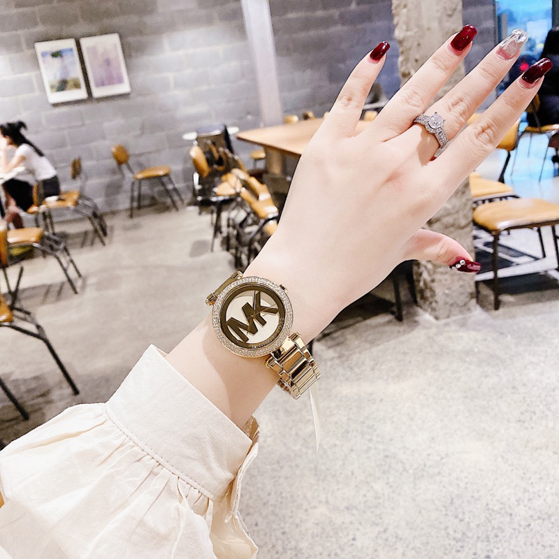 Đồng hồ nữ Micheal Kors MK5784 mặt tròn dây kim loại