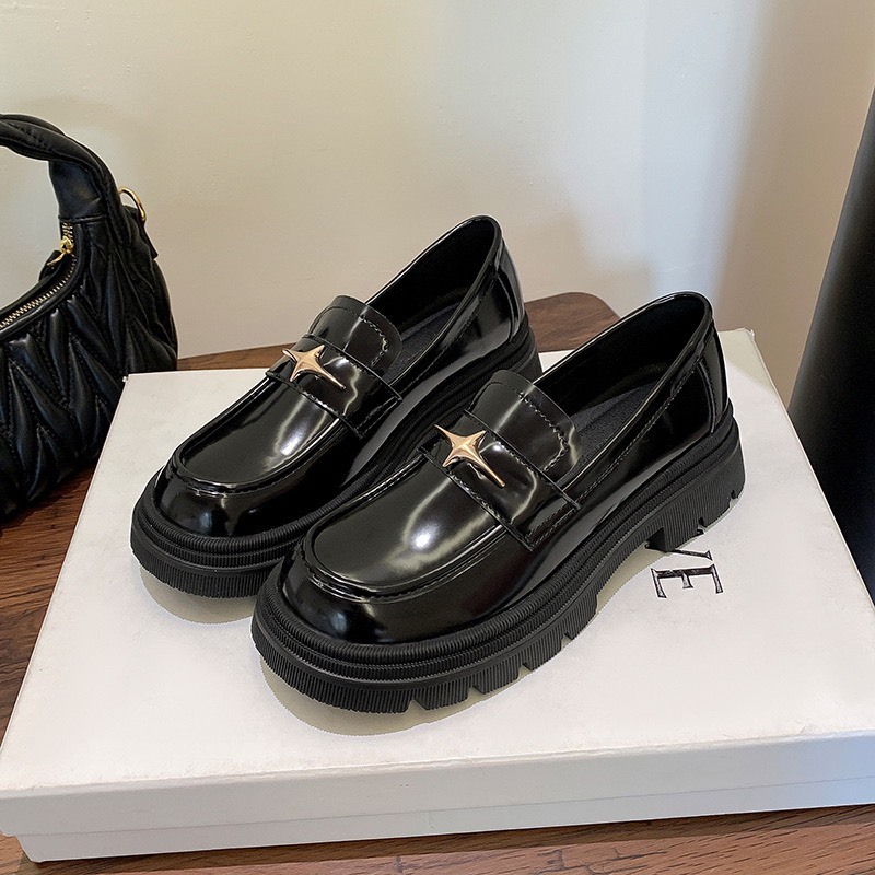 Giày oxford nữ chất da bóng cao cấp gắn sao