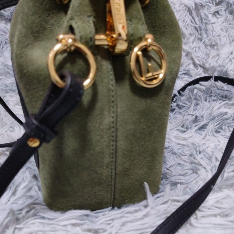 Si tuyển FE18 hiệu F*ND* dáng bucket mini size cao 18cmx12cmx10cm da lộn phối da bê