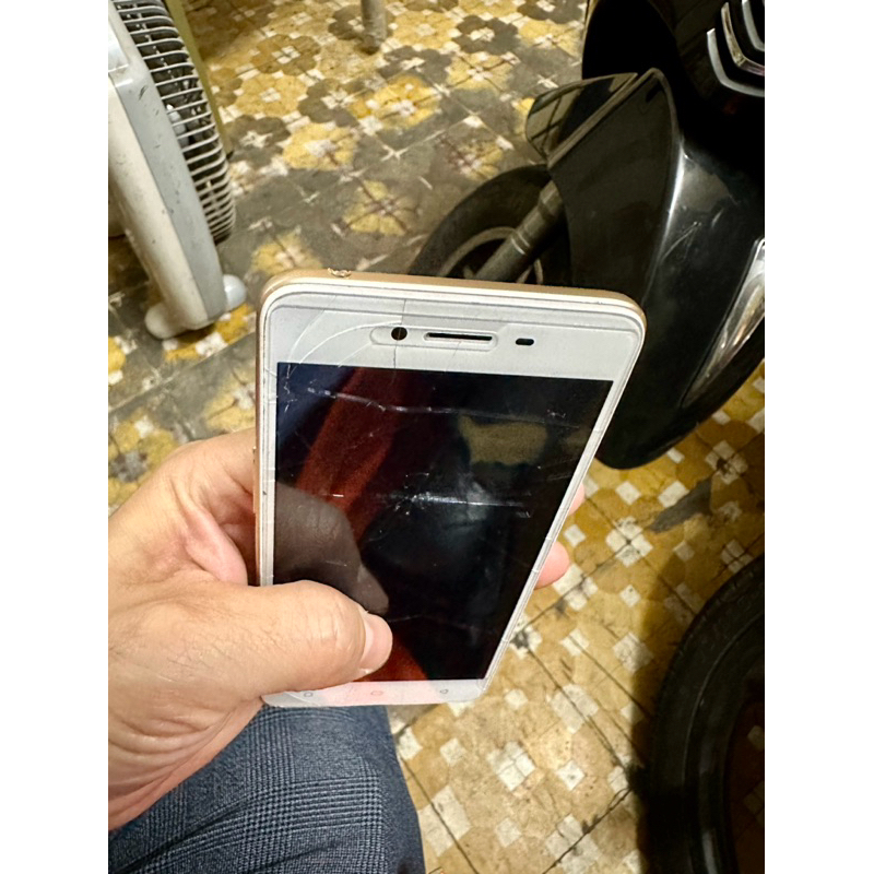 Điện thoại OPPO A37