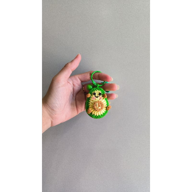 Móc khoá quả bơ mini bằng len