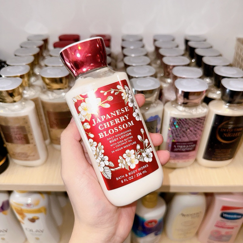 Dưỡng thể Bath & Body Works Japanese Cherry Blossom