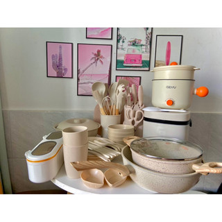 Combo nhà bếp tone trắng be, màu hồng dụng cụ nấu ăn #decor #decornhabep