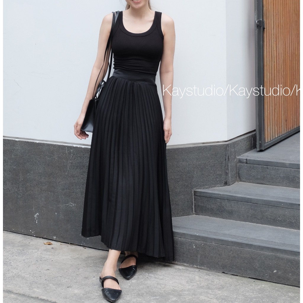 CHÂN VÁY XẾP LY ĐEN DÀI
