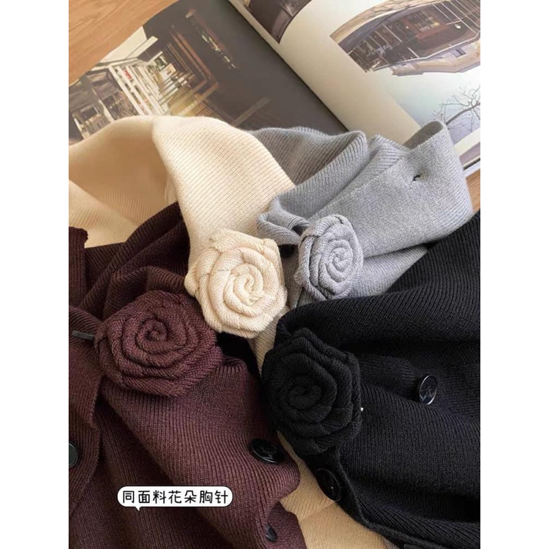 ÁO LEN TRỄ VAI CÀI HOA