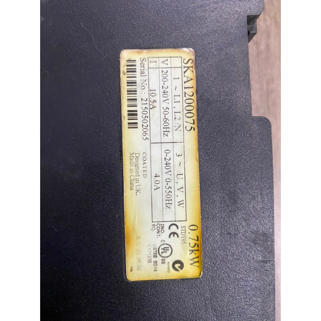 Biến tần EMERSON SKA1200075  nguồn 220VAC công suất 0.75kW tháo máy