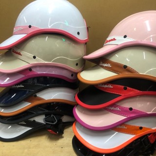 Mũ bảo hiểm kết vespa sơn bóng rẽ có khoét lỗ cho nữ nhiều màu cho chị em chọn lựa và phối đồ cute