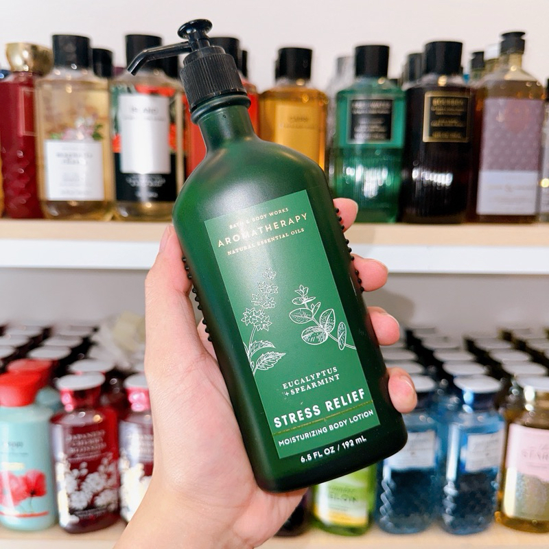 Dưỡng thể Bath & Body Works Aromatherapy - Stress Relief - Eucalyptus + Spearmint