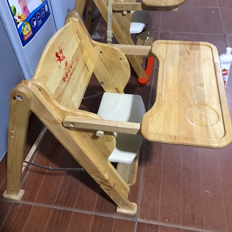 Ghế Ăn Dặm Bằng Gỗ Cho Bé