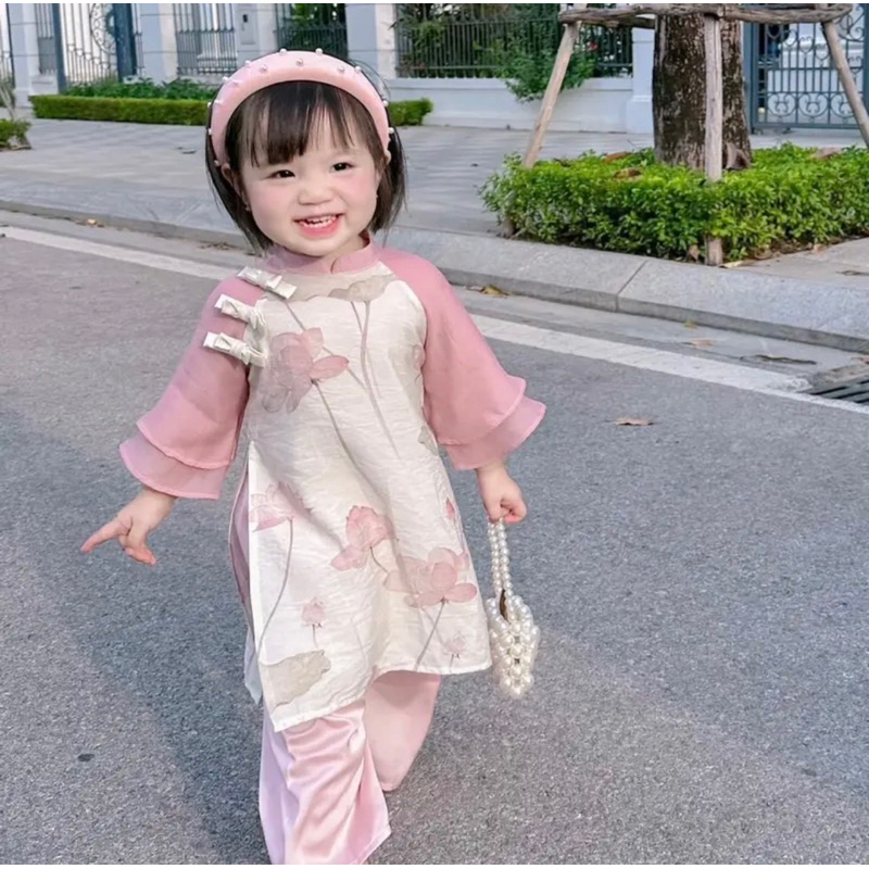 Bộ áo dài tơ lụa sét cách tân kèm mấn cho bé đón Tết 2023, cho 12-25kg