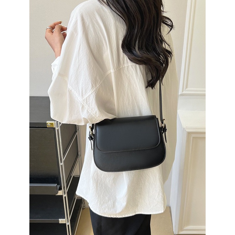 Túi Xách Nữ Đeo Chéo, Túi Đeo Vai Da Trơn Basic Larchic Phong Cách Hàn Quốc LC0004