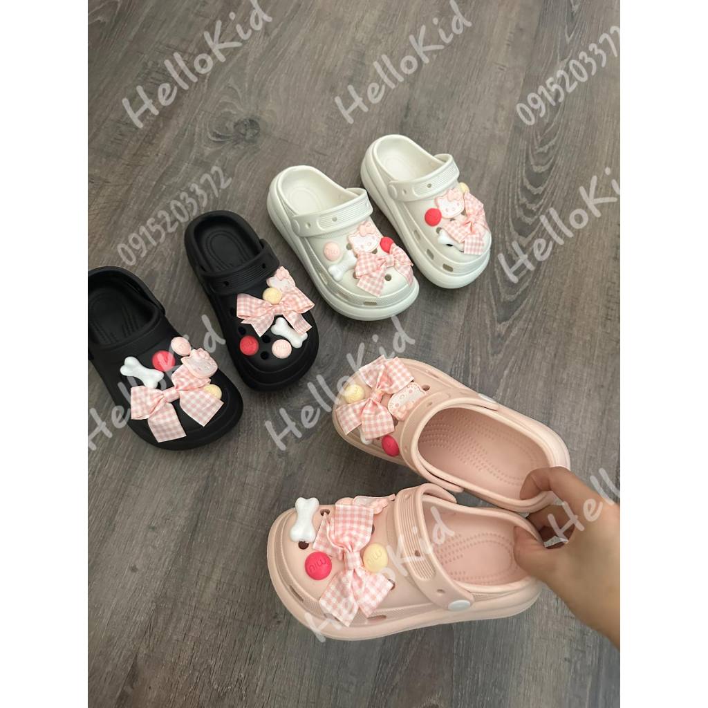 Sục lỗ gắn sticker Kitty nơ