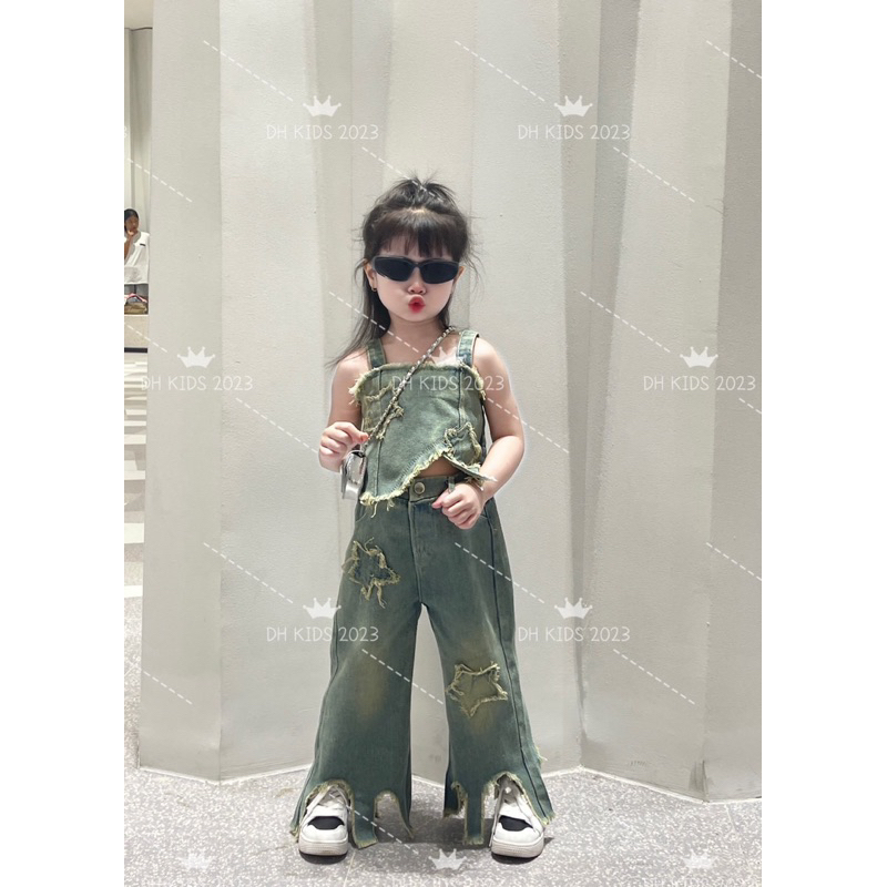 Set jean phong cách rách bụi bặm phù hợp cho các bé có tính cách cá tính cho các bé cá tính size nhí 12-30kg