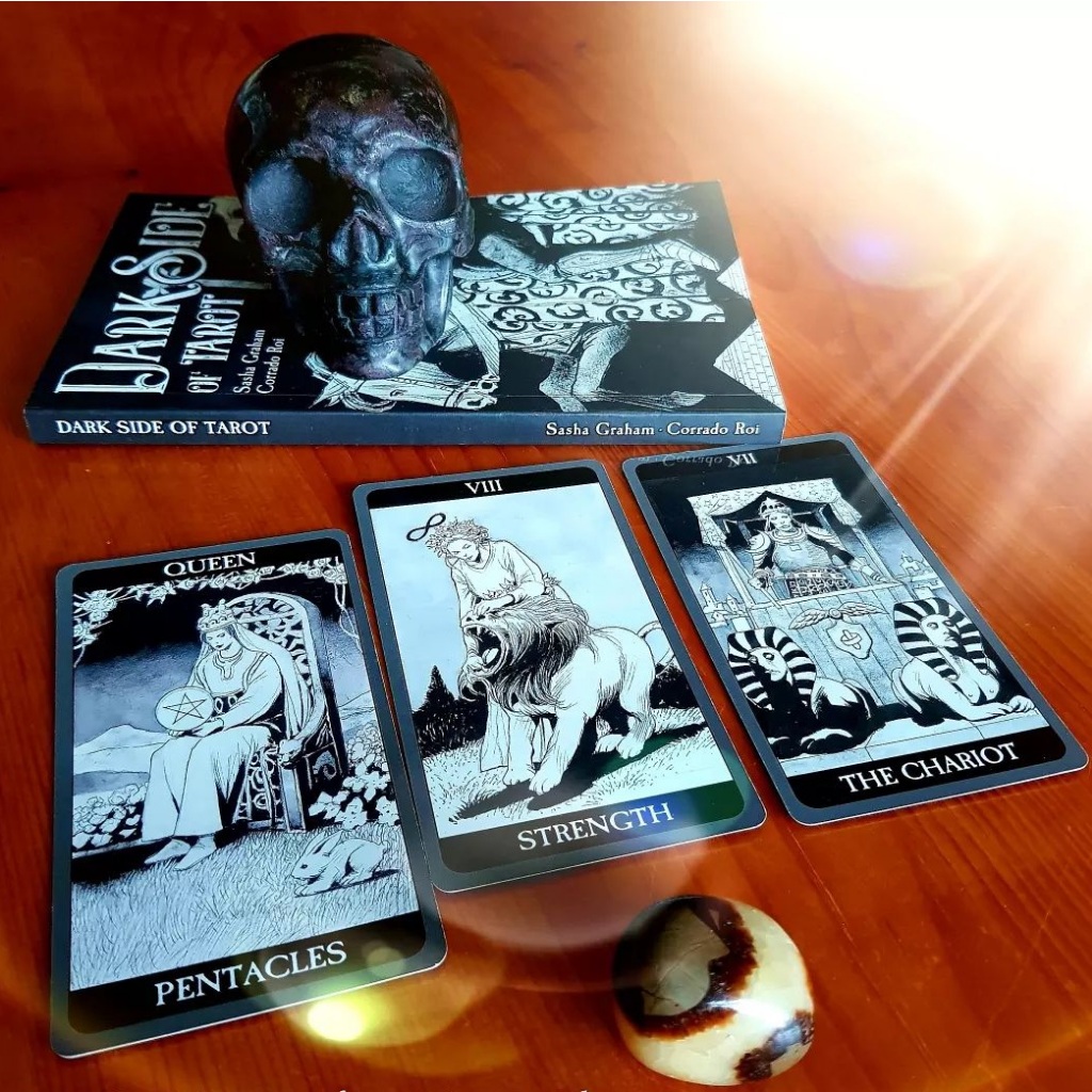 Bài Dark Side of Tarot Kit