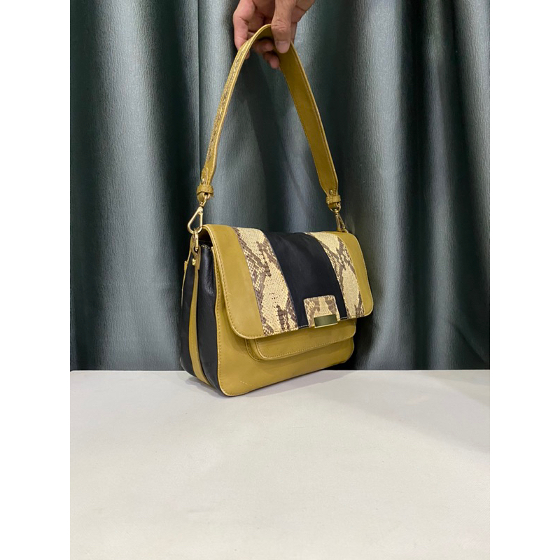 Túi si hiệu GALLARDAGALANTE của Nhật Bản da mix