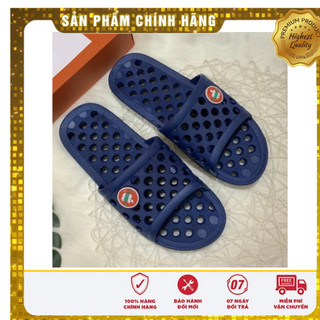 Dép nhựa lỗ táo đi trong nhà, nhà tắm, nhà vệ sinh.
