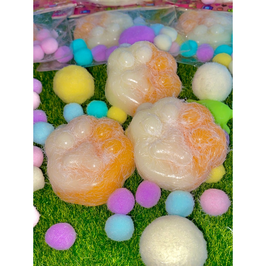 Squishy tay mèo size lớn shop Quỳnh Vịt bóp cực mịn dẻo đã tay giúp giảm stress