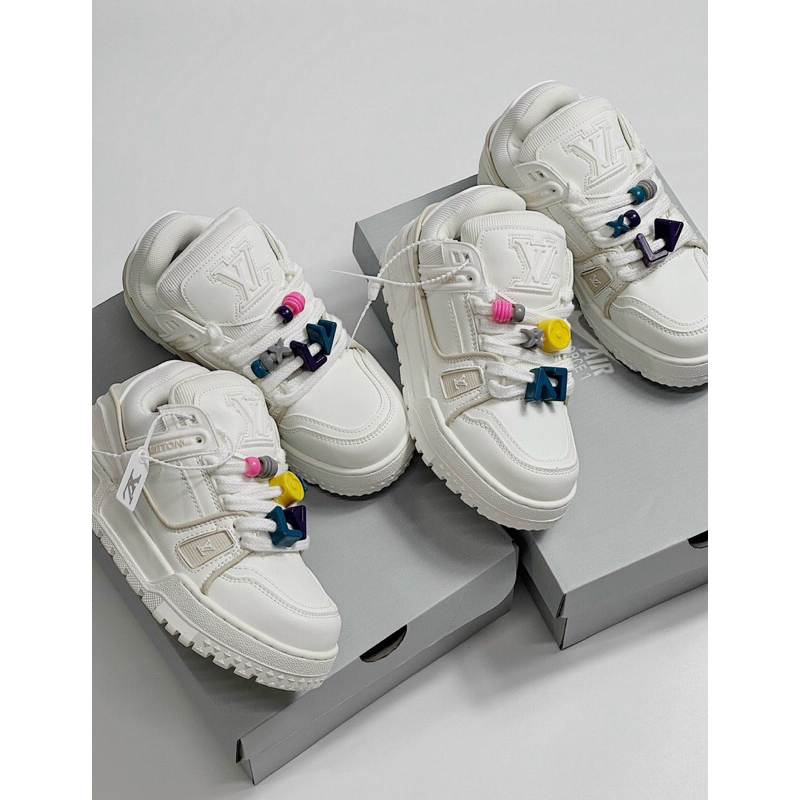 GIÀY TT LV LOUIS VUITON TRAINER lv  max  charm màu TRẮNG  ,đế cao fullsize box ảnh thật  .freship