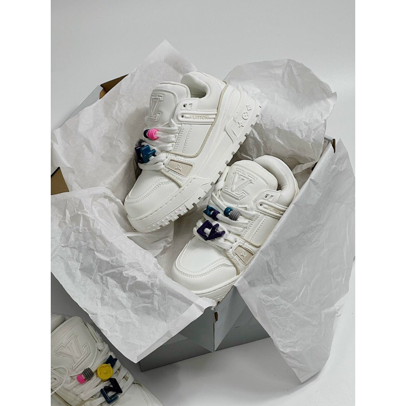 GIÀY TT LV LOUIS VUITON TRAINER lv  max  charm màu TRẮNG  ,đế cao fullsize box ảnh thật  .freship