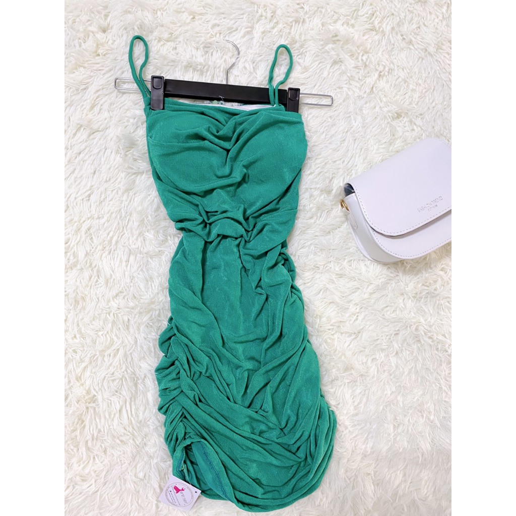 Đầm body thun rút điểm nhấn màu xanh y hình