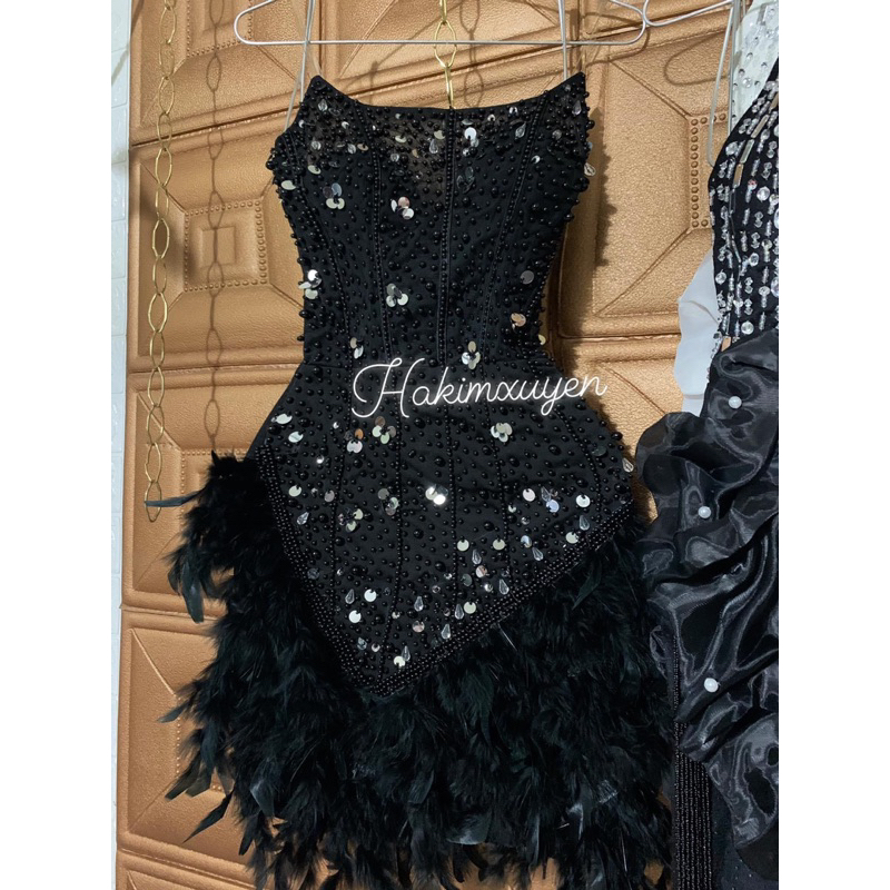 Đầm cúp body đính lông kết hạt dự tiệc kem hình thật