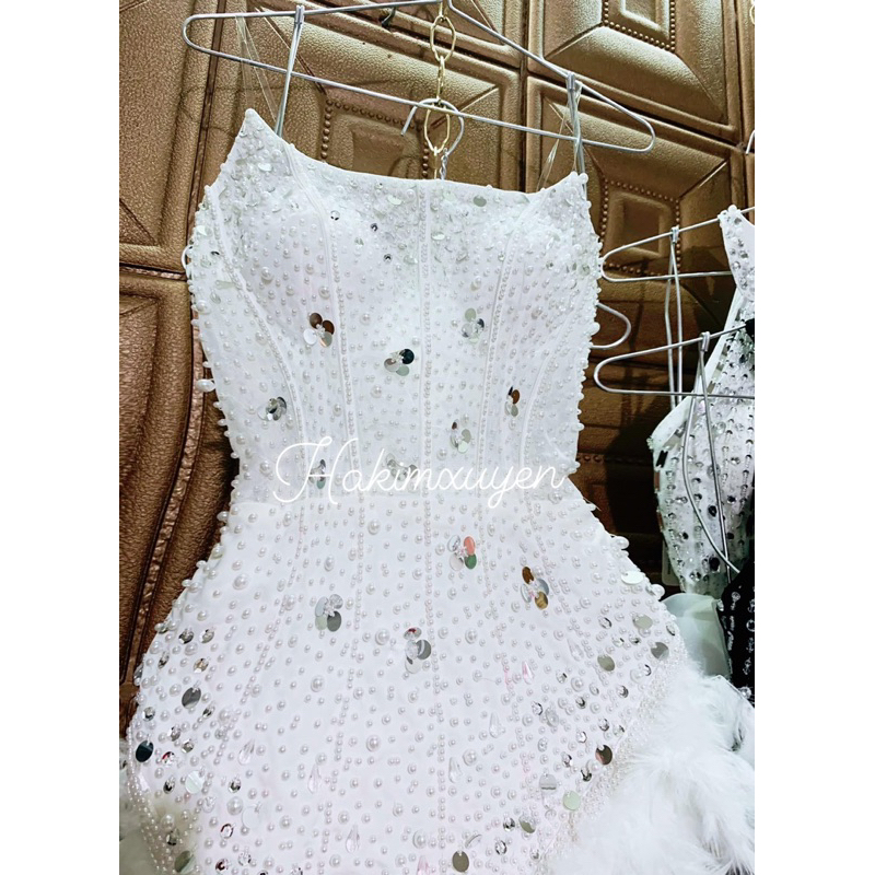 Đầm cúp body đính lông kết hạt dự tiệc kem hình thật
