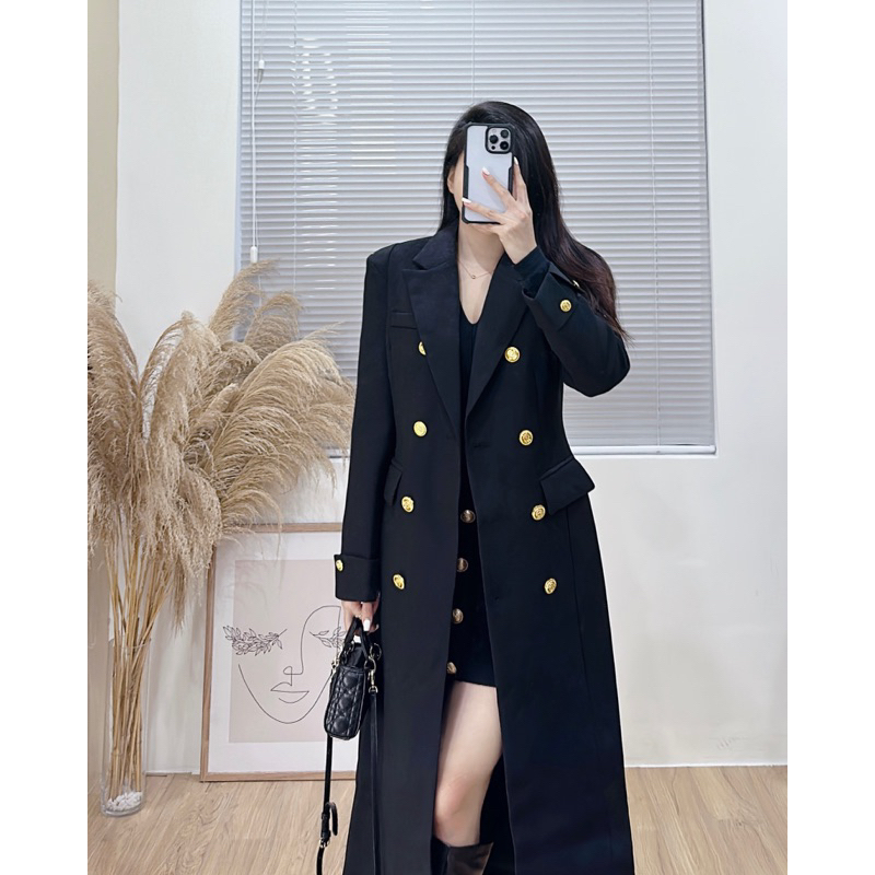 8935 Áo vest dáng dài chiết eo đệm vai cúc vàng lót trám bông