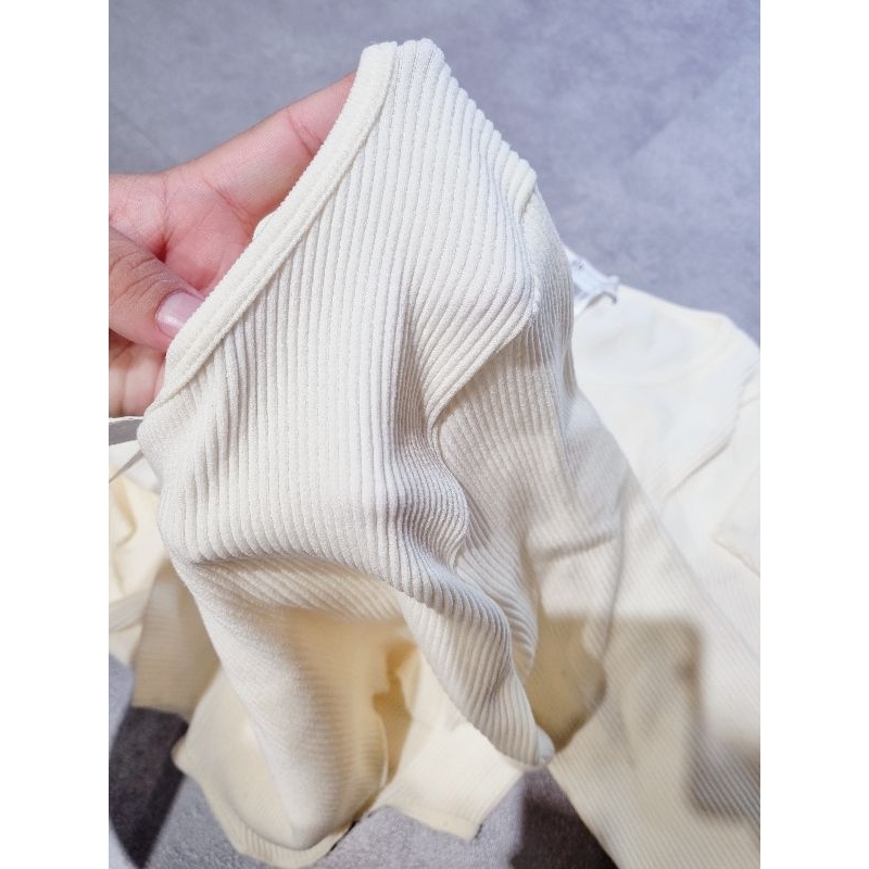 Áo Croptop cổ tròn tay dài ZaRa Eruxs-Susaxs-Smex 24-26 TQXK