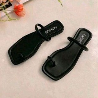 <SALE CỰC SỐC> Dép lê nữ xỏ ngón mũi vuông dây mảnh cá tính xinh xắn. dép đi biển, dạo phố... có 2 màu đen và trắng _