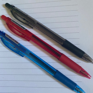 Bút bi bấm Pentel nét 0.7mm BK417