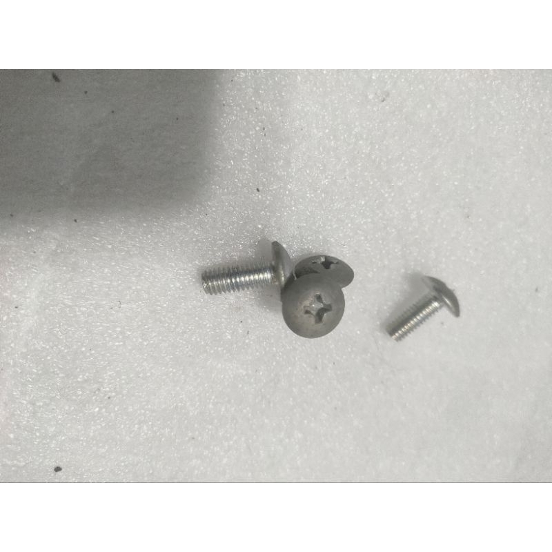 4 ốc bắt nẹp sườn Suzuki Raider xăng cơ_hàng tháo xe