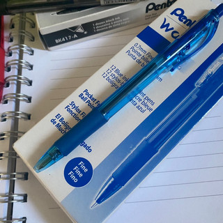 Bút bi bấm Pentel nét 0.7mm BK417