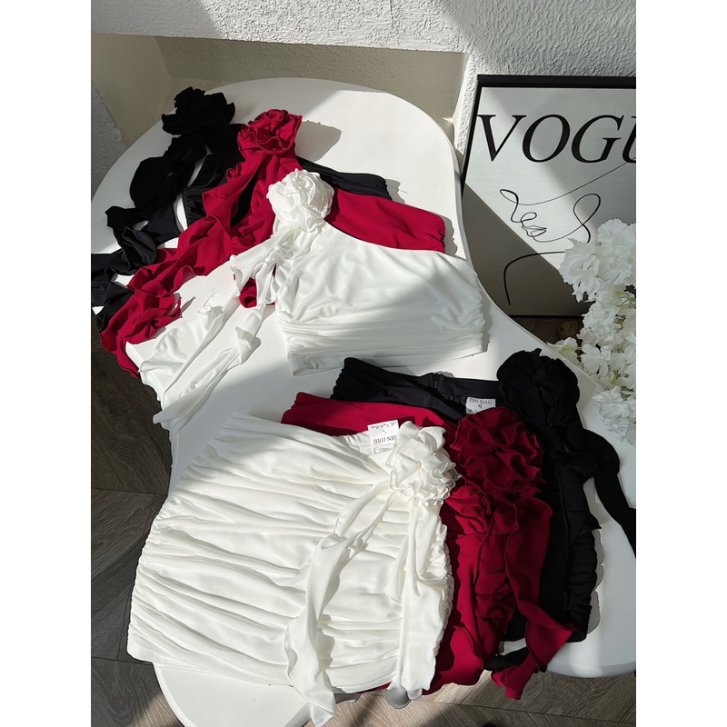 Set hoa tua rua lệch vai y2k