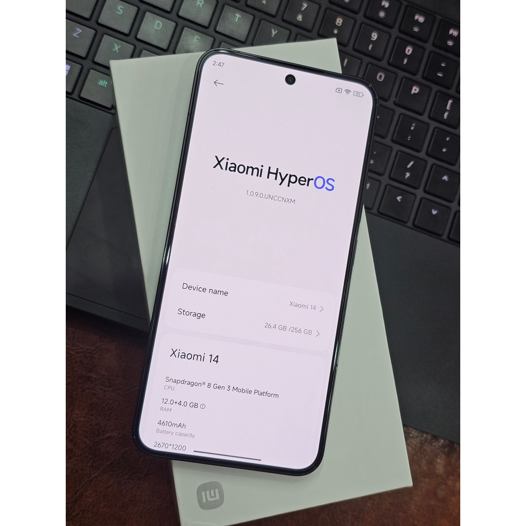 Điện thoại Xiaomi 14 Thiết kế đẹp mắt, màu Hồng mới , Snapdragon 8 Gen 3, chạy Xiaomi HyperOS