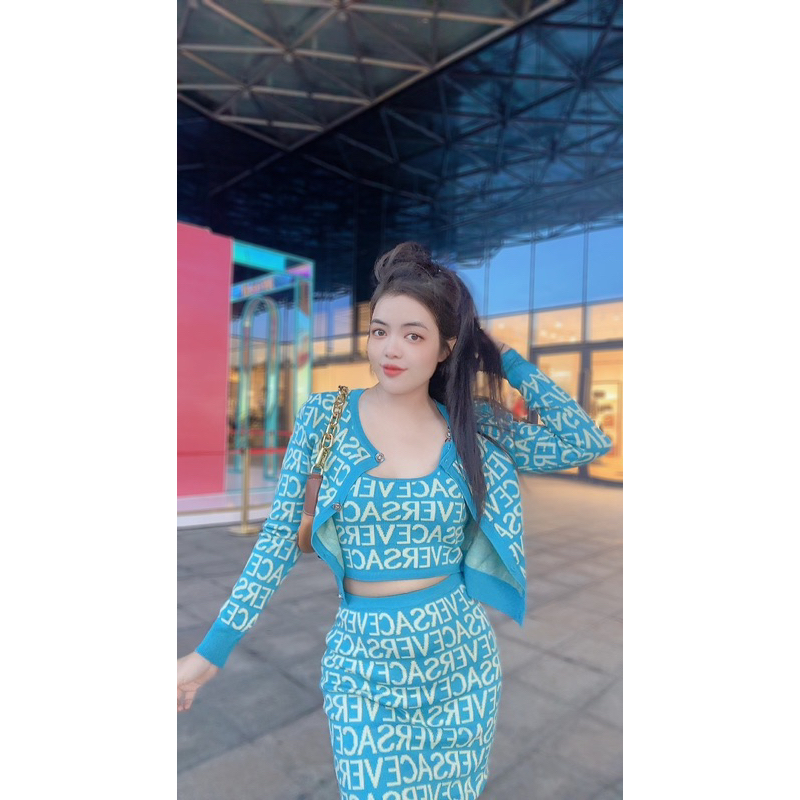 Set len 3 món xanh dương Verrsace Thanh Hằng