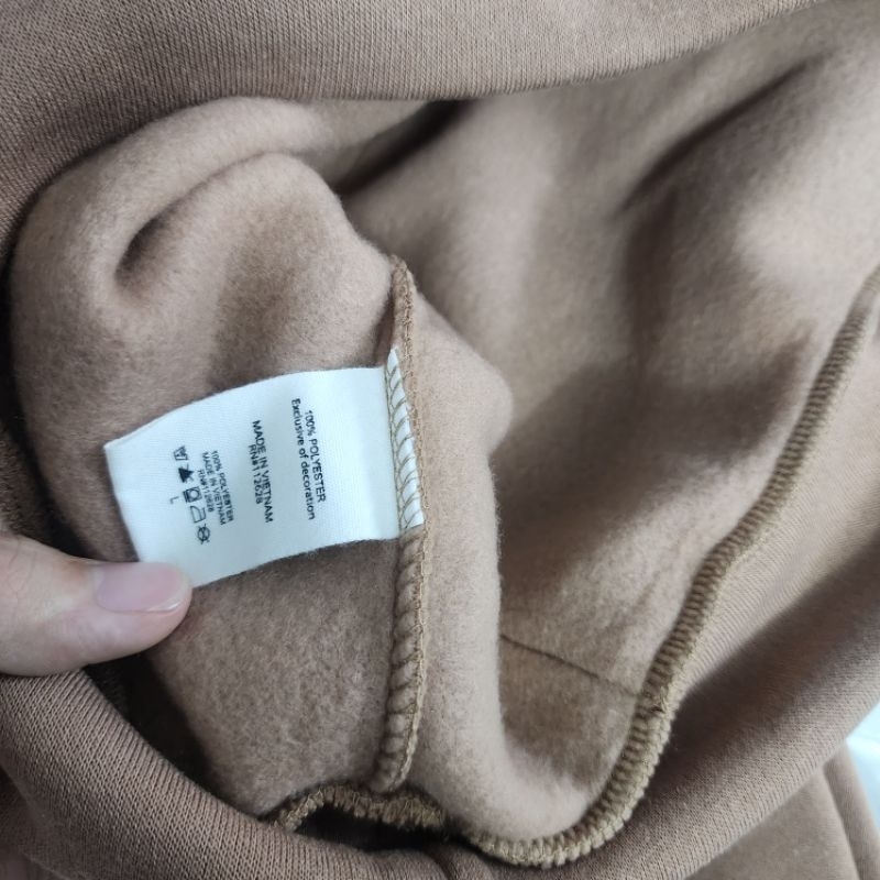 Áo hoodie Kendall and Kylie dư xịn