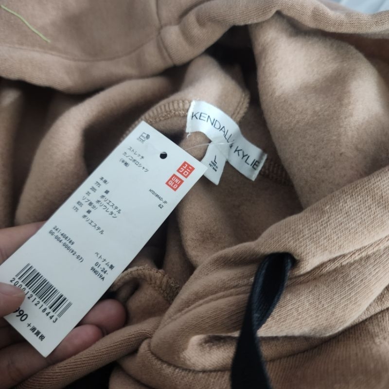 Áo hoodie Kendall and Kylie dư xịn