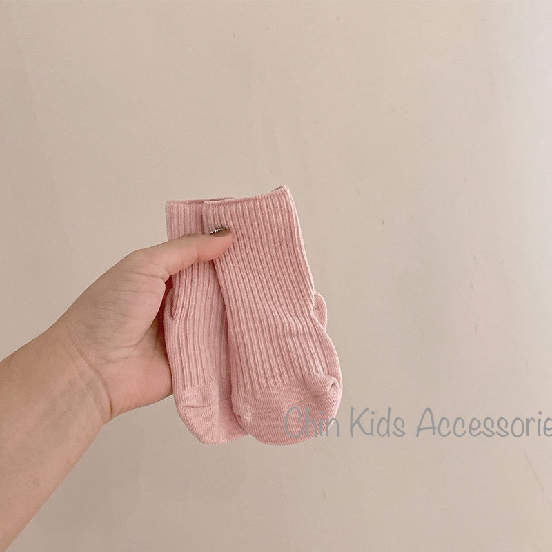 Tất bắp gân trơn có chống trượt cho bé