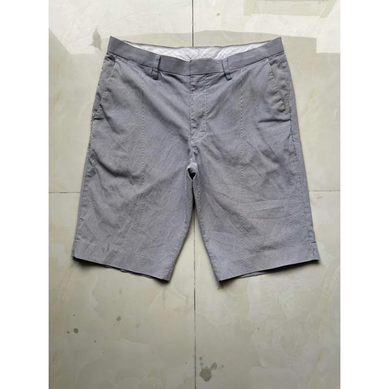 Short Kaki hiệu Uniqlo 071200 Size M chính hãng