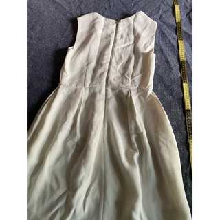 đầm trắng >57kg