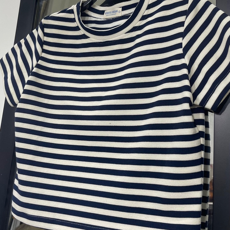 ÁO THUN SỌC XANH DÁNG LỬNG