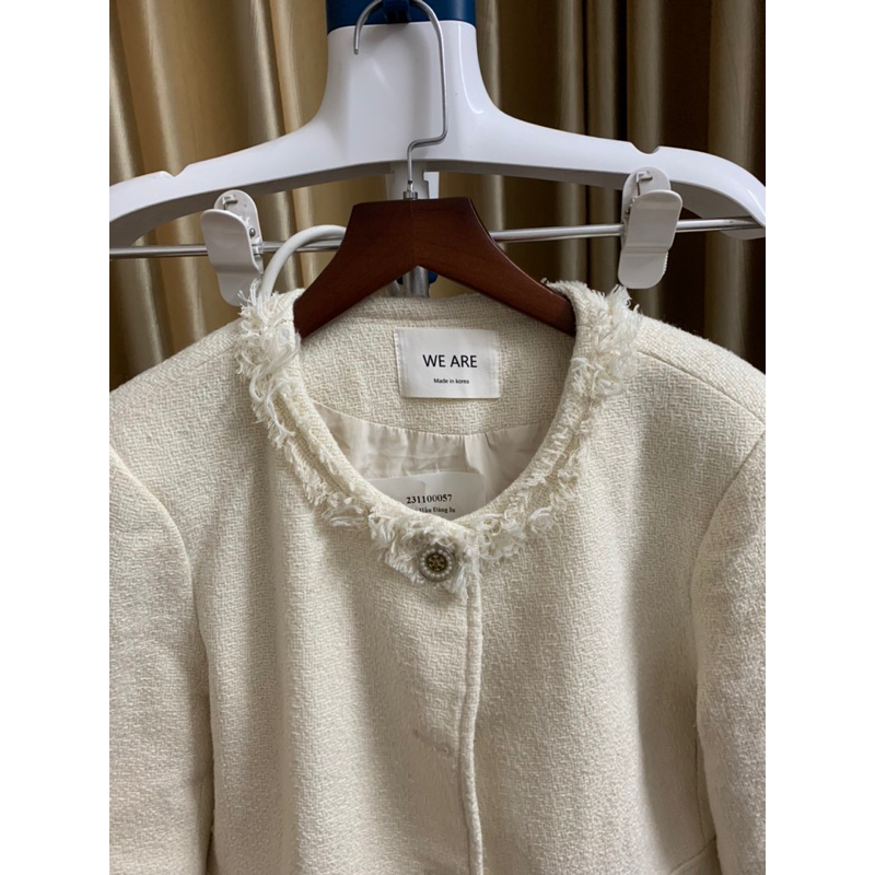 Áo dạ tweed màu kem