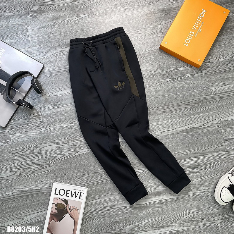 SIÊU PHẨM BỘ THỂ THAO CÓ MŨ LÓT LÔNG MÂUC MỚI NHẤT MỚI CẬP BẾN NĂM 2023 CHO NAM