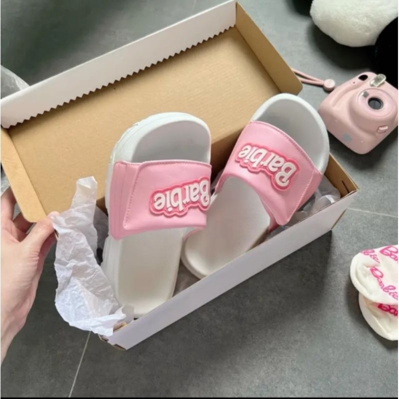 Dép Barbie