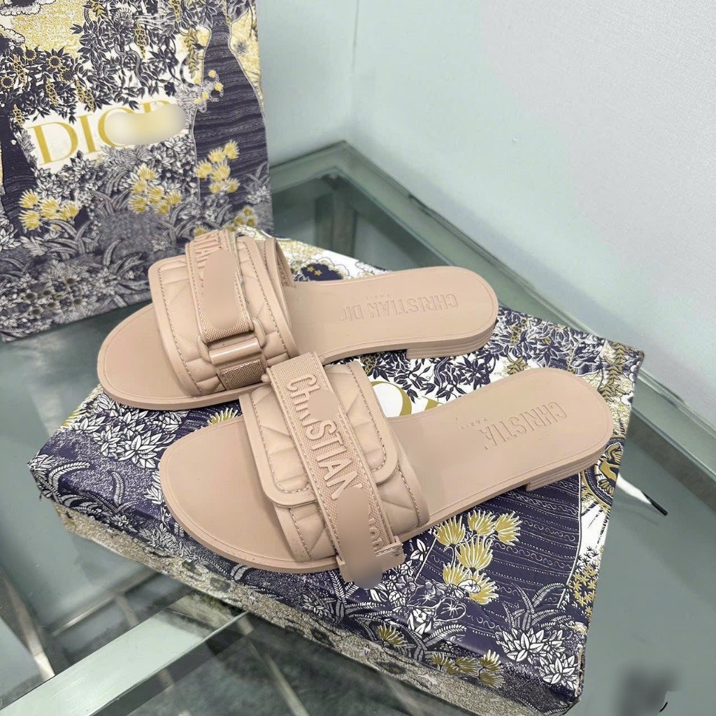 Dép lê nữ cao su quai chữ màu hồng nude và đen hot hit