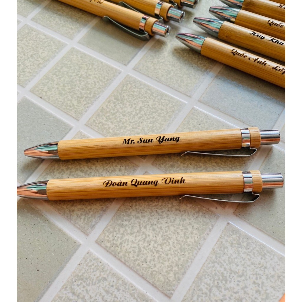 Bút tre khắc tên theo yêu cầu