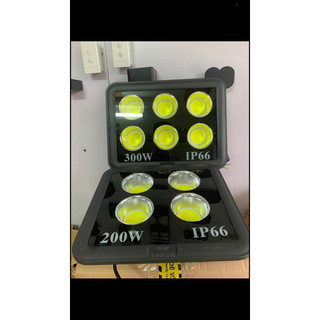 Đèn Pha Led Cốc 300W Pha chiếu Sân Bóng