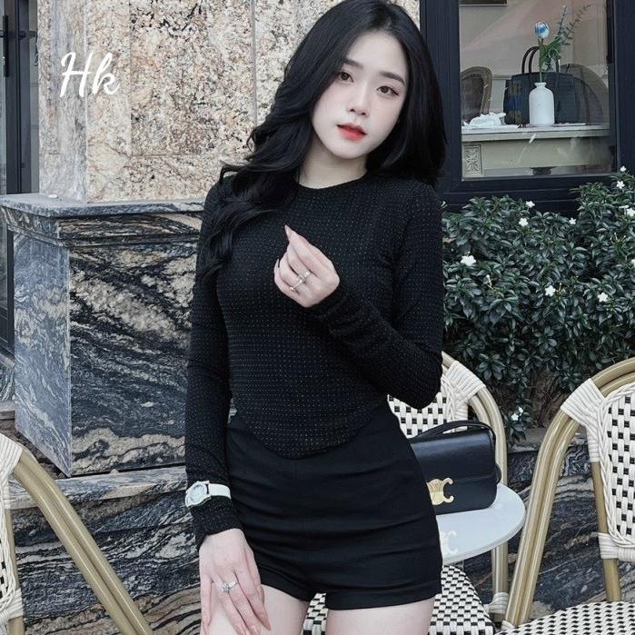 Áo Croptop Nữ Tay Dài , Áo Croptop Dài Tay Đính Đá Bling Bling Ôm Body Kiểu Dáng Vạt Bầu Sang Chảnh